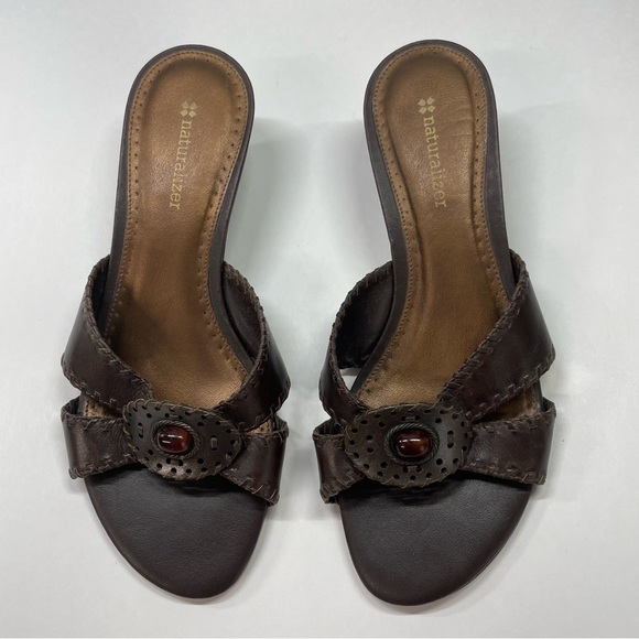 Naturalizer Women’s Brown‎ Sandals Slip Ons Size 7 - Picture 1 of 9